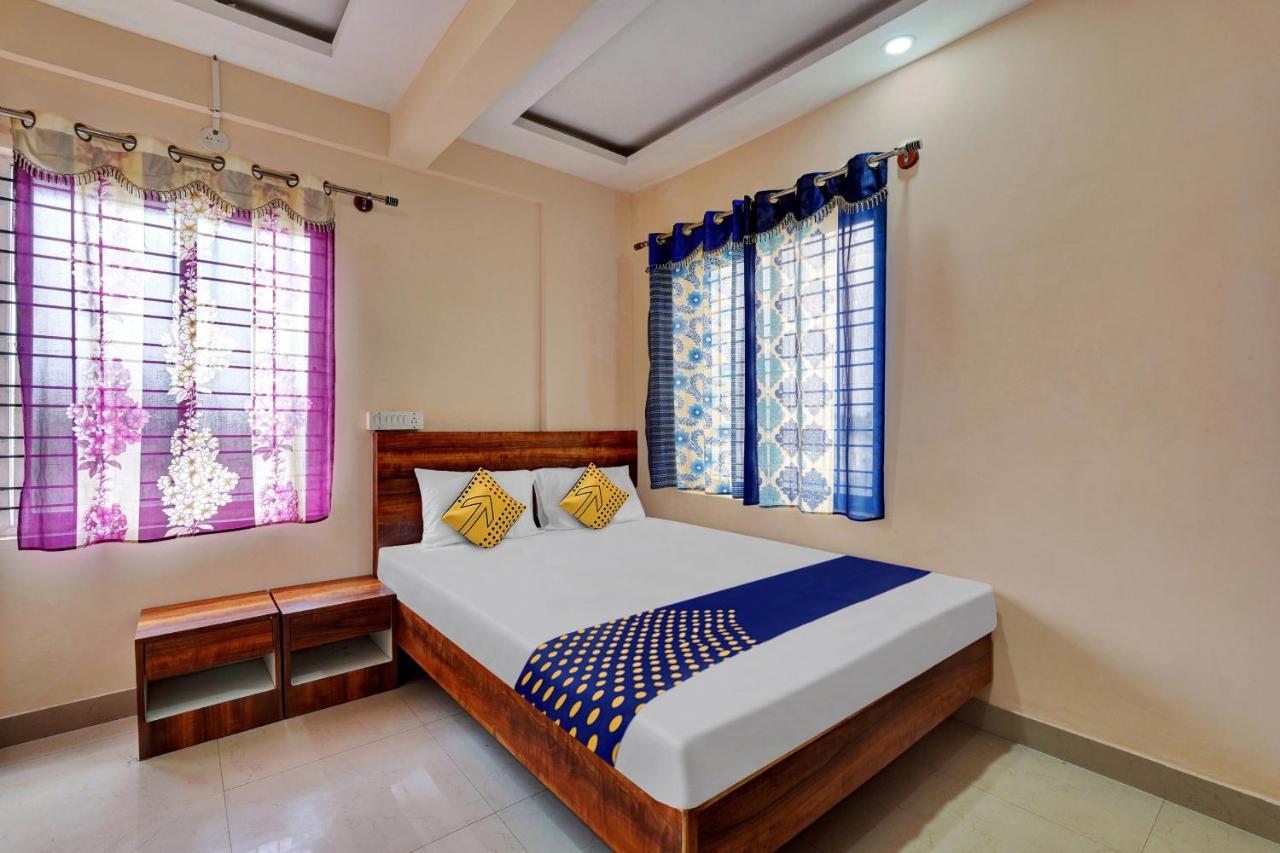 Oyo Hotel Svn Hotel And Lodging 班加罗尔 外观 照片